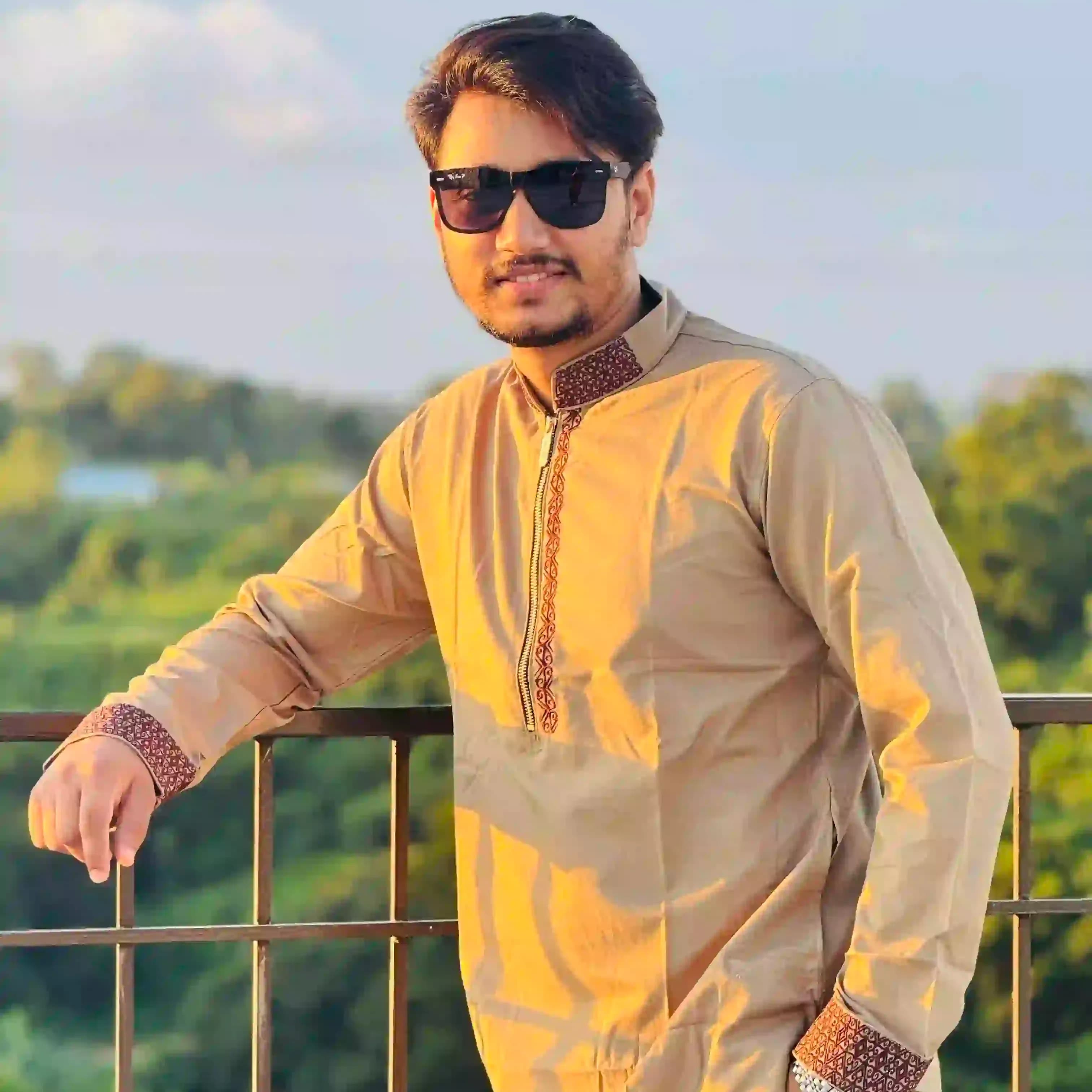 1770203816380_Beige 1 (1)-1-1-square.webp